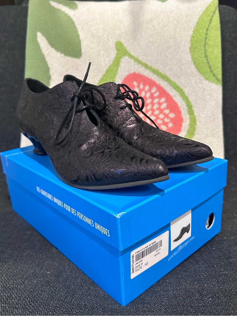 Fluevog NEW IN BOX Firefly Linearis black glitter embossed lace-up-10 (fits 9.5)